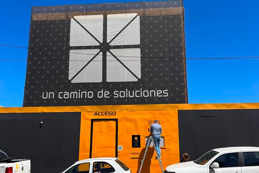 Lona publicitaria para exterior